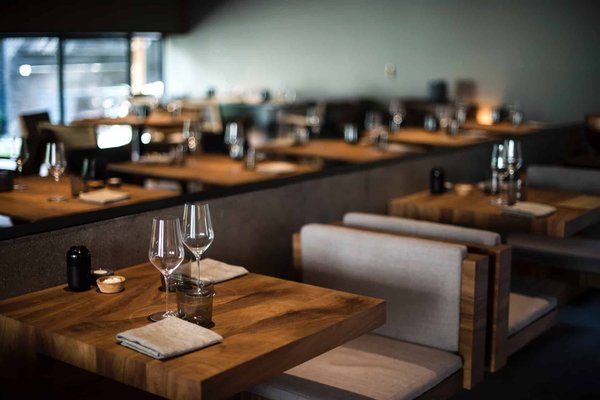 Quel est le meilleur restaurant de Sarlat dans le Périgord pour déguster des plats gourmands ?